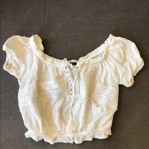 Adorable eyelet flowy crop top